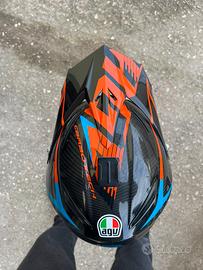 Casco agv ax8 carbon