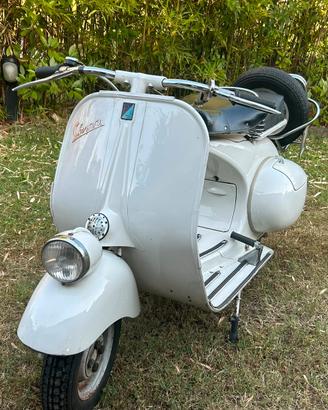 Vespa 125 Faro Basso