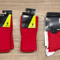 Calzettoni rossi calcio Macron nuovi con etichette