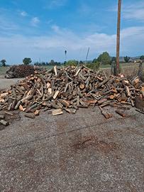 LEGNA DI QUERCIA NON VERDE DISPONIBILE A BENEVENTO