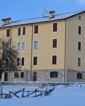 Casa sulla neve