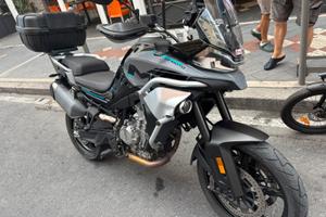 CF MOTO MT800