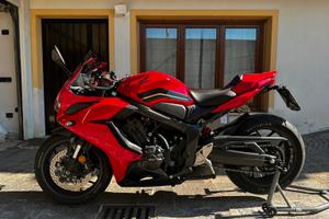 CBR 650 R (2023) Depotenziata A2