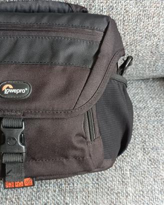 Borsa LowePro per Pentax, Canon, Nikon, Sony .....