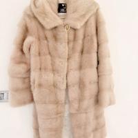 pelliccia di visone bianco con cappuccio 