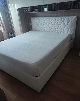 Letto contenitore matrimoniale
