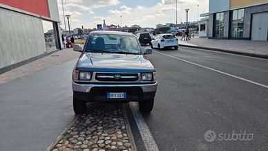 Toyota Hilux anno 2000
