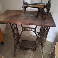 Macchina da Cucire SINGER con Mobiletto