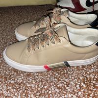 Scarpe burberry usate poco