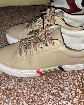 Scarpe burberry usate poco