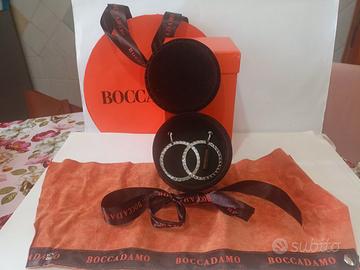 Orecchini a cerchio firmati Boccadamo,