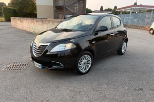 lancia ypsilon 1,3 multijet