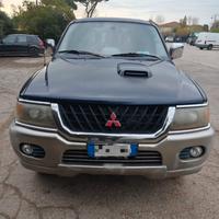 Auto Pajero sport 2500 gls