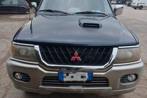 Auto Pajero sport 2500 gls