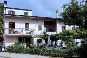 Immobile in asta di 344 m² con 5 locali e box auto