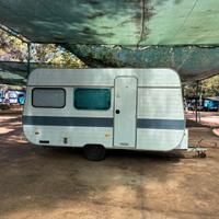 Roulotte 4 posti con tenda veranda