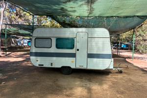 Roulotte 4 posti con tenda veranda