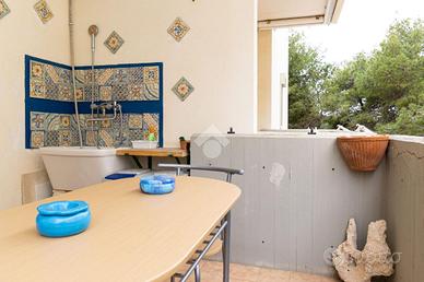 2 LOCALI A GALLIPOLI