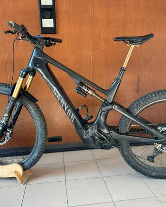 Mtb ebike canyon spectral on CFR tagla L