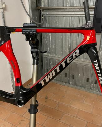 Telaio bicicletta corsa fibra carbonio