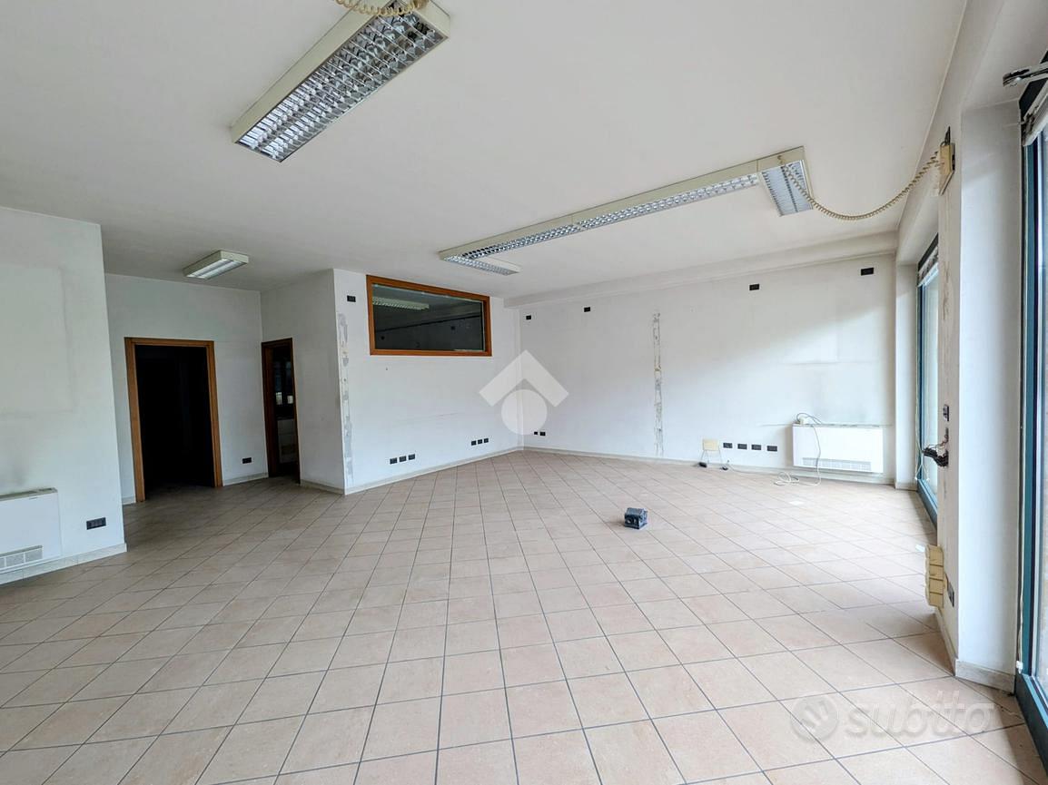 UFFICIO A CAPRINO VERONESE - Vista 5