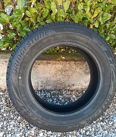 Pneumatici invernali Bridgestone 175/65 R15