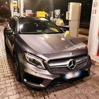 MERCEDES GLA 200 DIESEL ALLESTIMENTO AMG AUTOMATIC