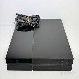 Ps4 fat completa di cavi