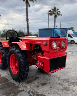 Trattore Valpadana vigneto 30 cv con fresa