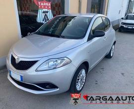 Lancia Ypsilon 1.2 69 CV 5 porte Silver