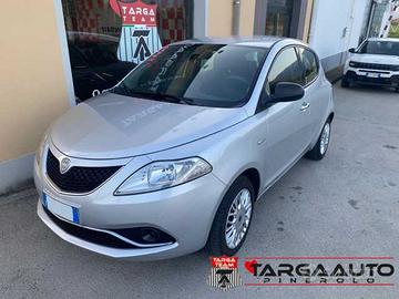 Lancia Ypsilon 1.2 69 CV 5 porte Silver