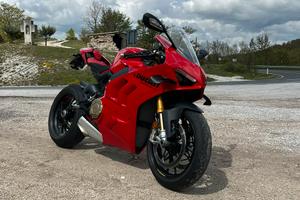 Ducati Panigale V4S