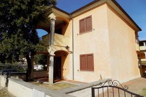 Appartamento di 75 m² con 3 locali a Torpè