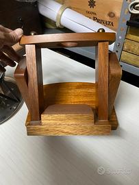 Versatore vino in noce