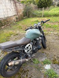 Kawasaki zr 750
