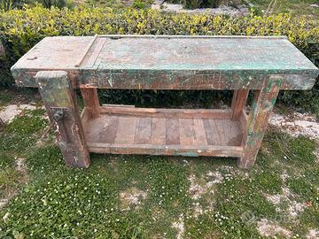 Coppia di banchi da falegname