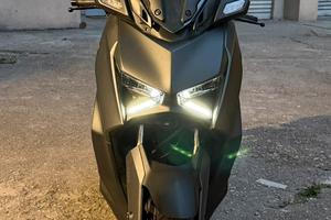 XMAX 300