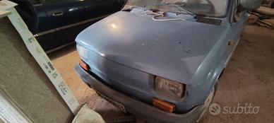 Fiat 126 bis-1989, da restauro ferma in garage da