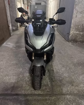 Honda ADV 350
