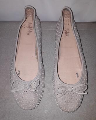 SCARPE BALLERINE TRAFORATE COLOR TORTORA N. 39