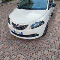 Lancia Ypsilon Hybrid 1.0