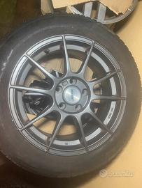 Pneumatici 205/55 r16