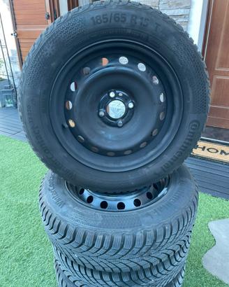 Gomme e cerchi 185/65/15 nuovi