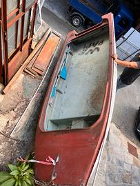 Barca in vetroresina da pesca