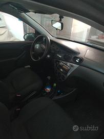 FORD FOCUS 2005