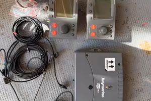 Pilota automatico raymarine