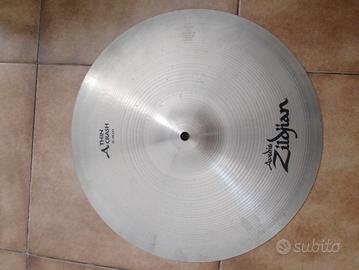 Piatto Zildjian Avedis Thin Crash 15"

