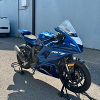 Yamaha r7