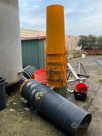 Tubi scarico macerie, tramoggia e staffa