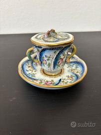 Tazza con coperchio e piattino Sèvres